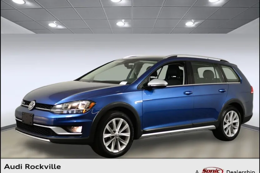 2019 Volkswagen Golf Alltrack S photo 1