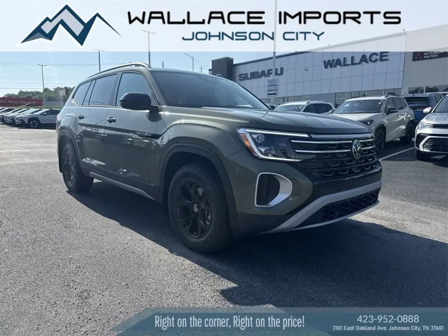 2025 Volkswagen Atlas SE Technology Peak Edition photo 1
