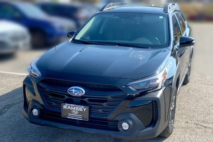 2023 Subaru Outback Onyx Edition photo 1