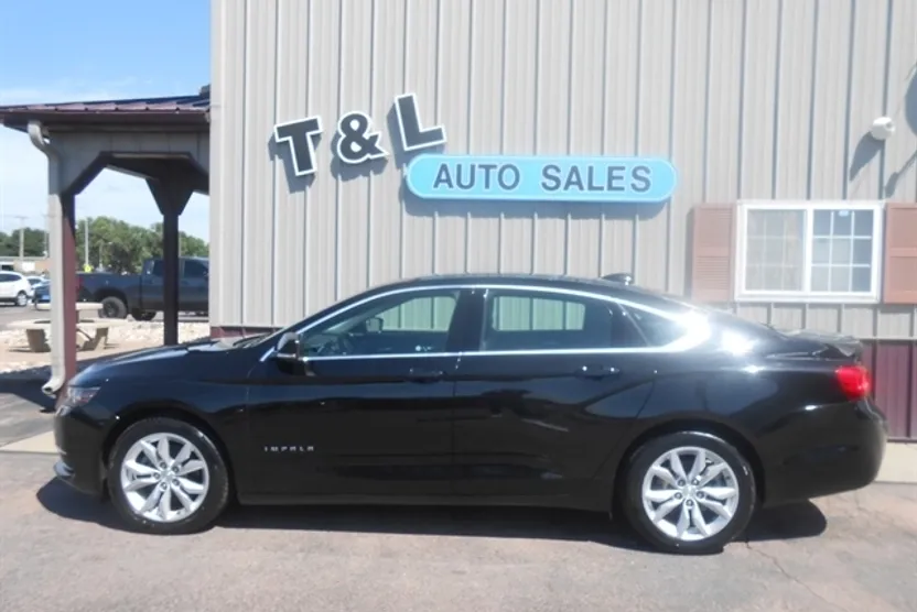 2016 Chevrolet Impala photo 1