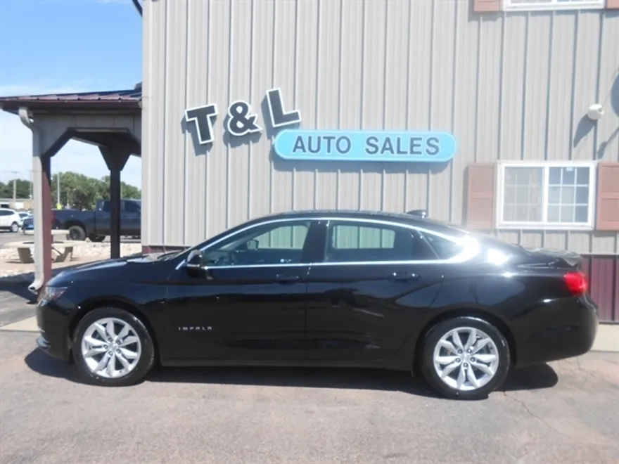 2016 Chevrolet Impala photo 1