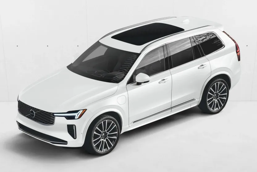 2025 Volvo XC90 Plus photo 1