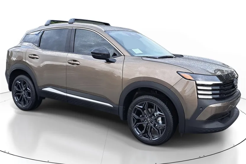 2026 Nissan Kicks SR photo 1