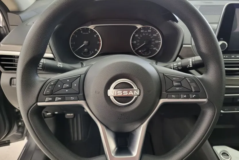 2024 Nissan Altima 2.5 SV photo 1