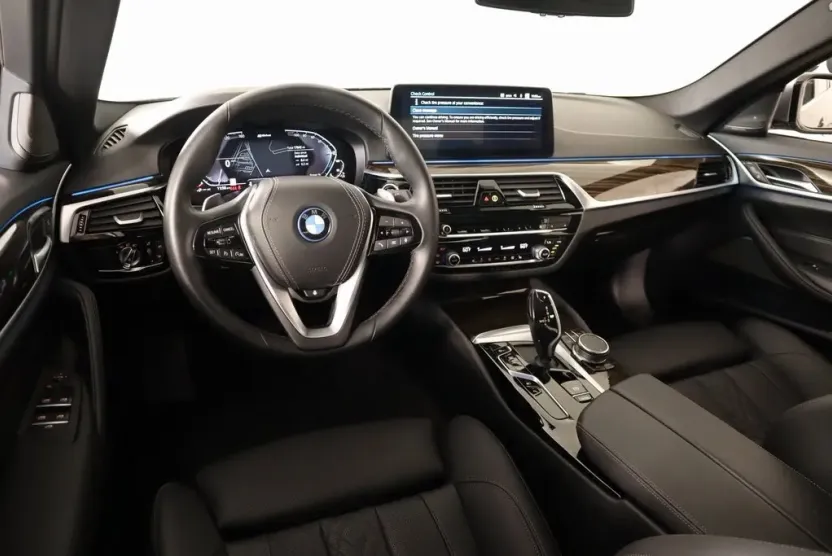 2023 Bmw 530e 5-Series photo 1