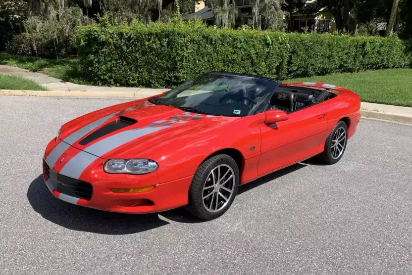 2002 Chevrolet Camaro SS photo 1