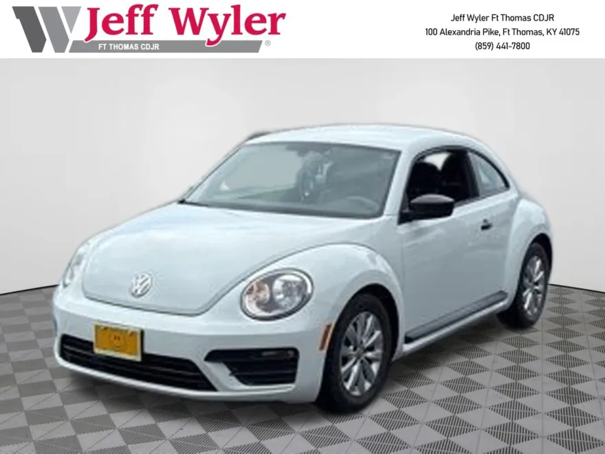 2017 Volkswagen Beetle 1.8T S photo 1