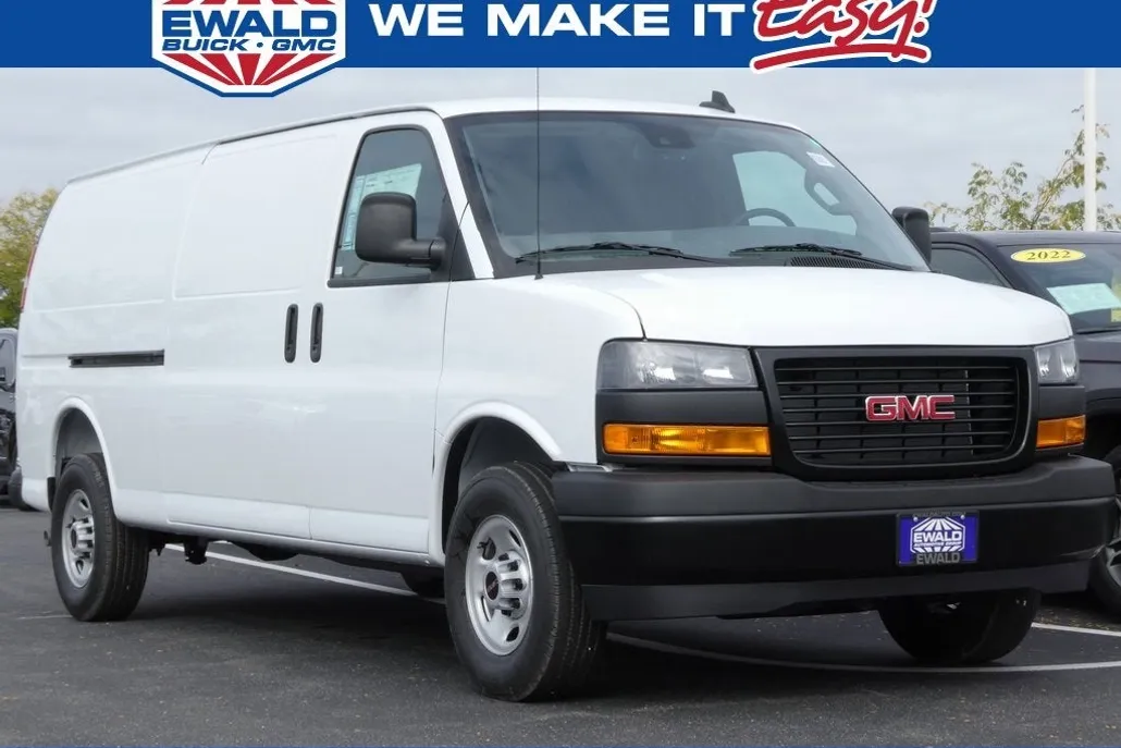 2025 Gmc Savana Cutaway 3500 photo 1