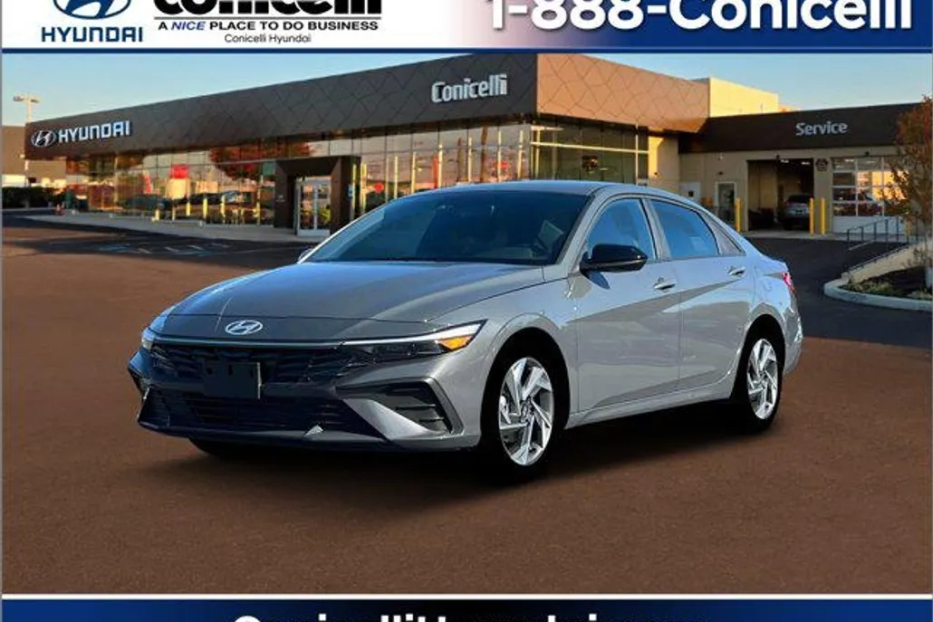 2025 Hyundai Elantra SEL Sport photo 1