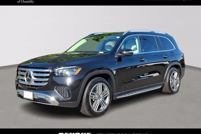 2026 Mercedes Benz GLS 450 4MATIC photo 1