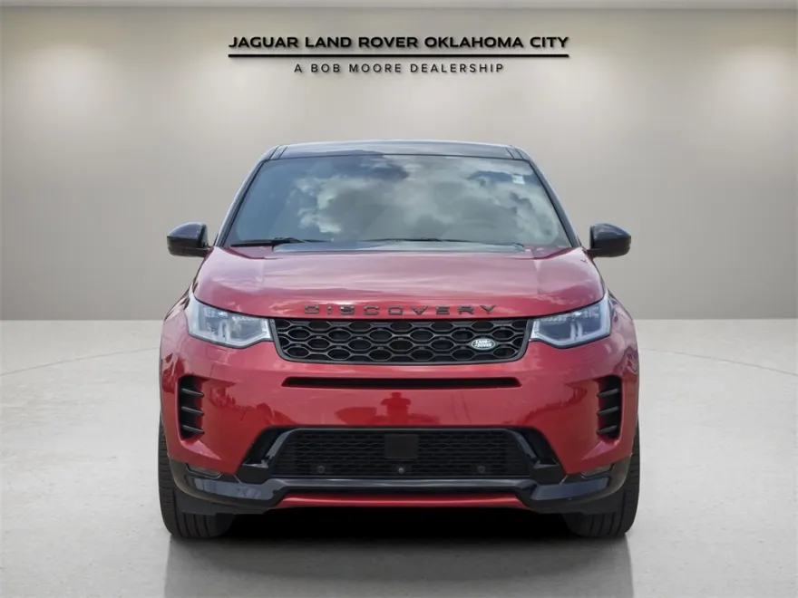 2025 Land Rover Discovery Sport SE photo 1