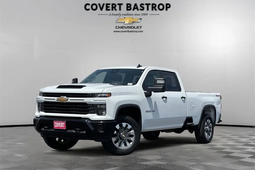 2024 Chevrolet Silverado 2500HD Custom photo 1
