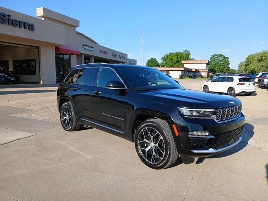 2023 Jeep Grand Cherokee Summit Reserve photo 1