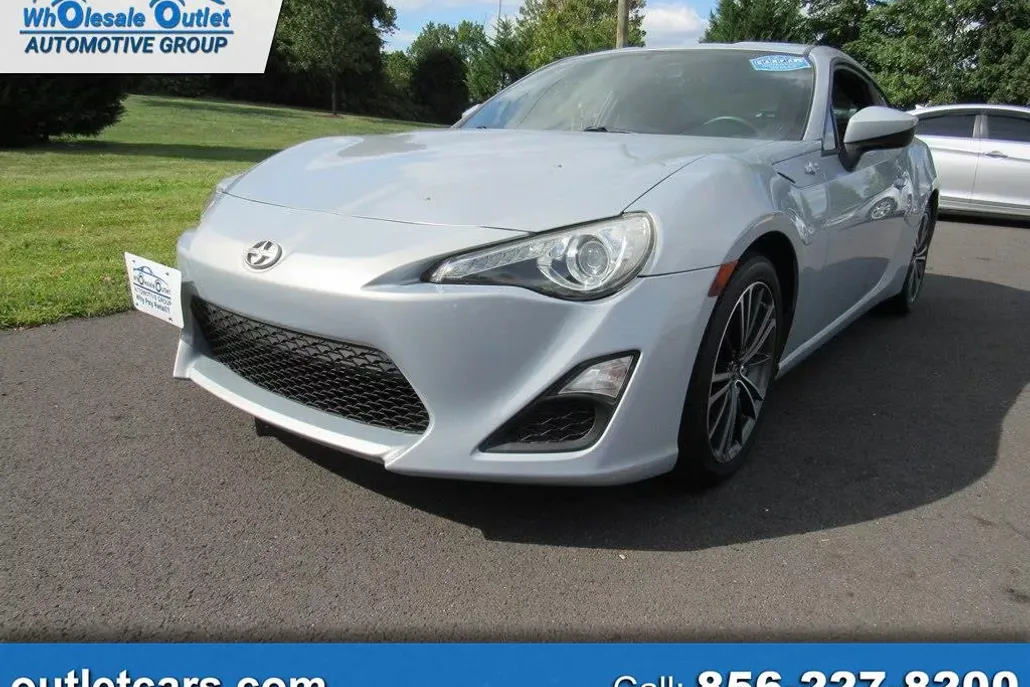 2013 Scion FR-S Base photo 1
