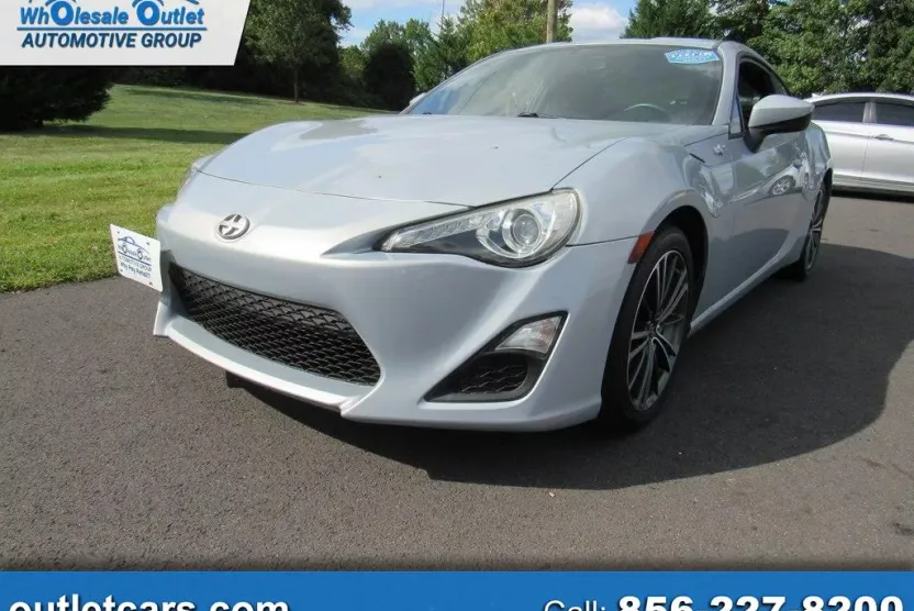 2013 Scion FR-S Base photo 1