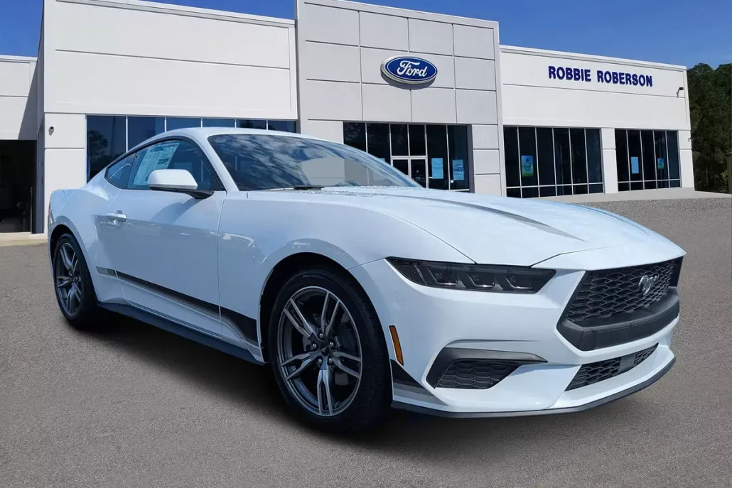 2025 Ford Mustang EcoBoost photo 1