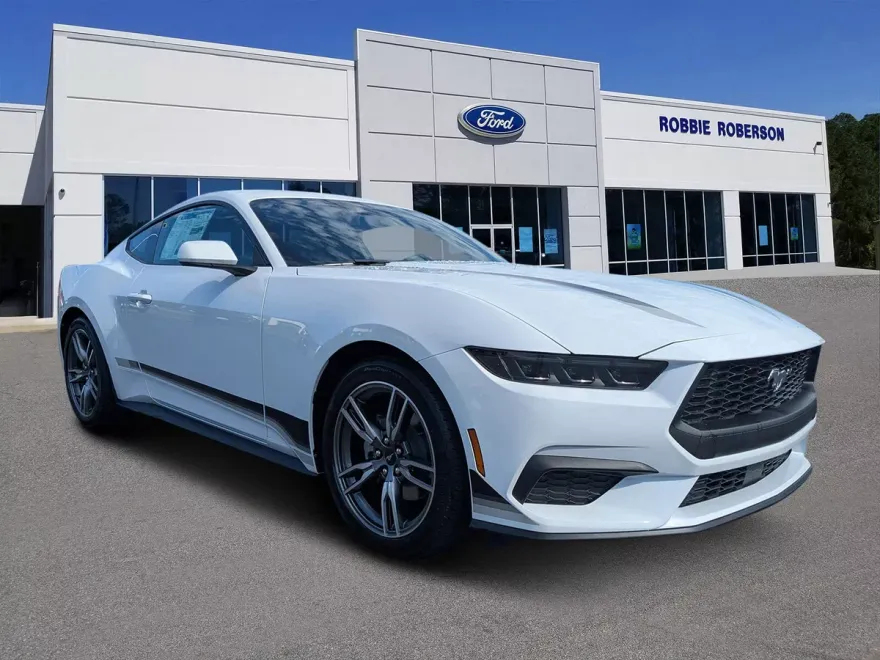 2025 Ford Mustang EcoBoost photo 1