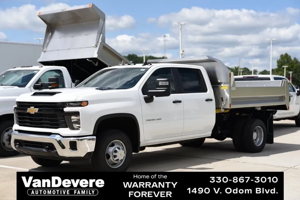 2024 Chevrolet Silverado 3500HD Work Truck photo 1