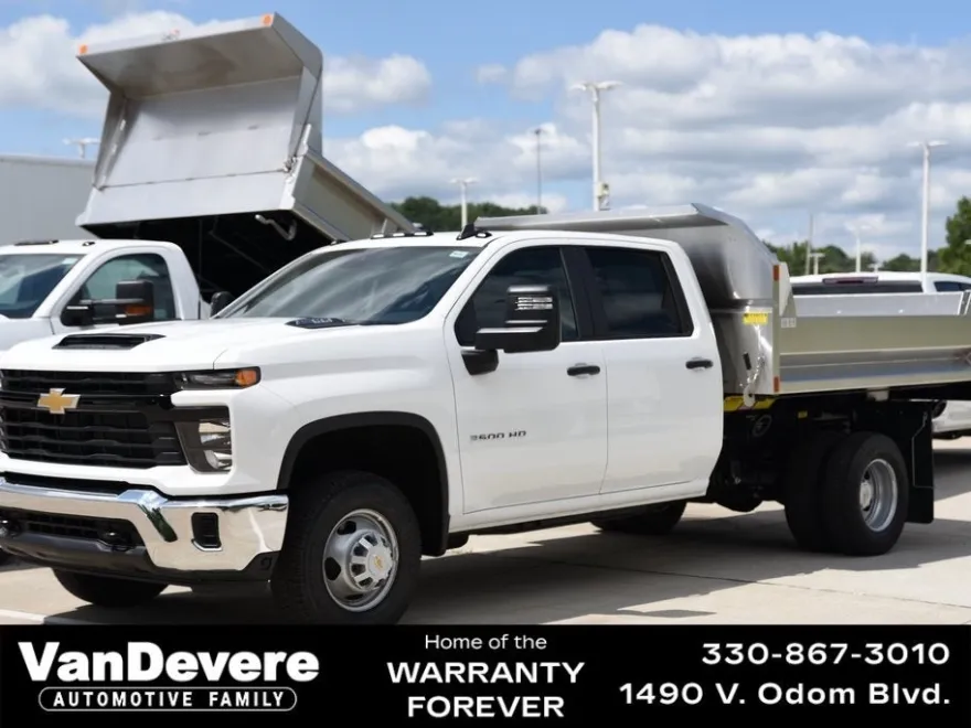 2024 Chevrolet Silverado 3500HD Work Truck photo 1