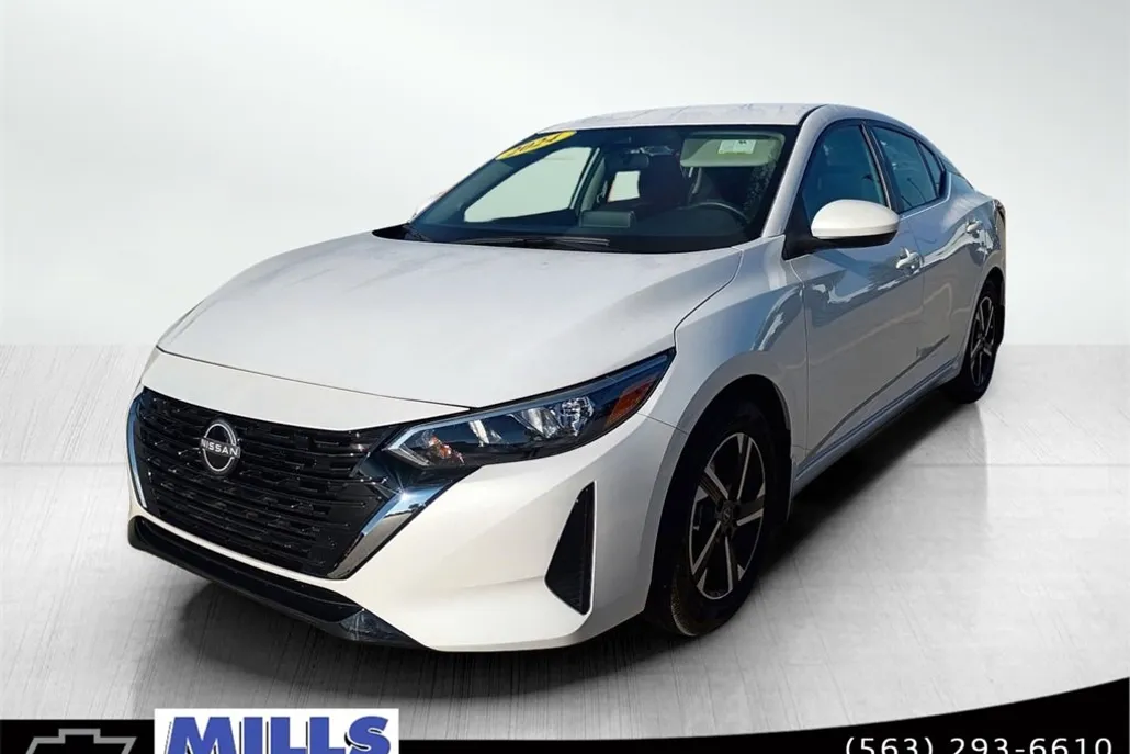 2024 Nissan Sentra SV photo 1