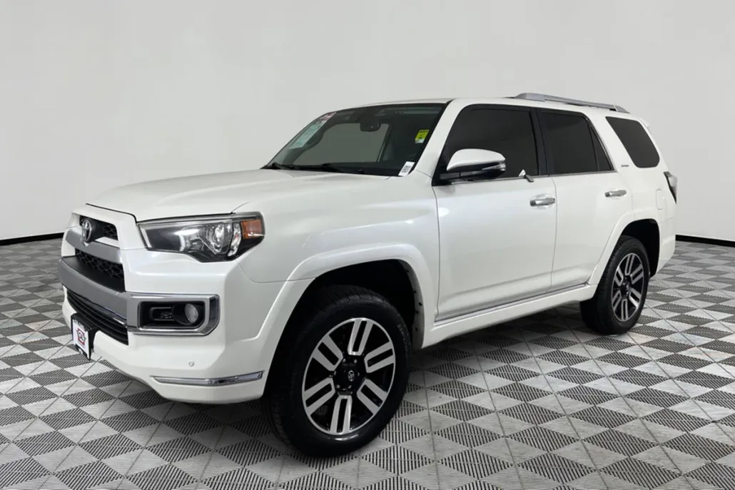 2018 Toyota 4Runner Limited photo 1
