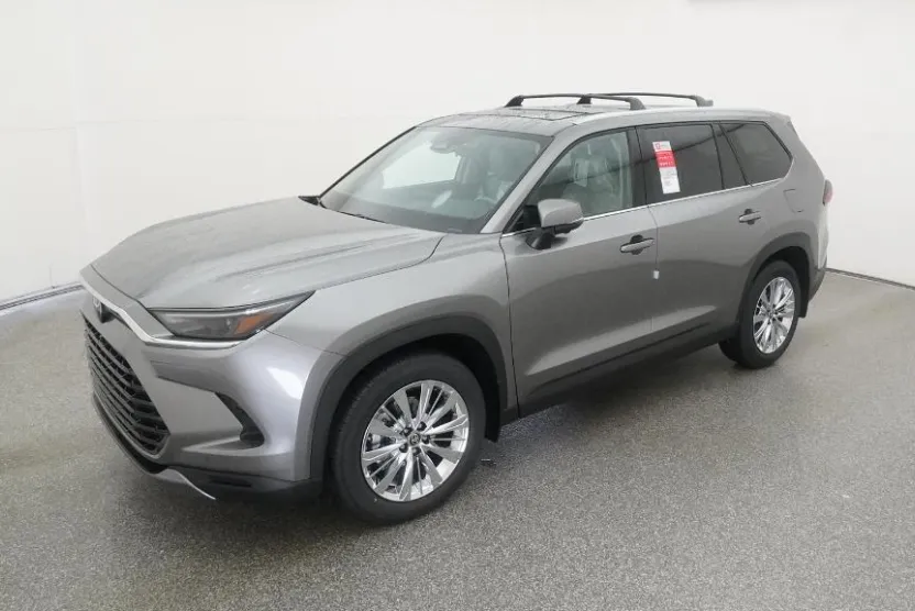 2026 Toyota Grand Highlander Platinum photo 1