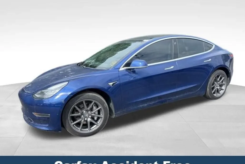 2020 Tesla Model 3 Long Range photo 1
