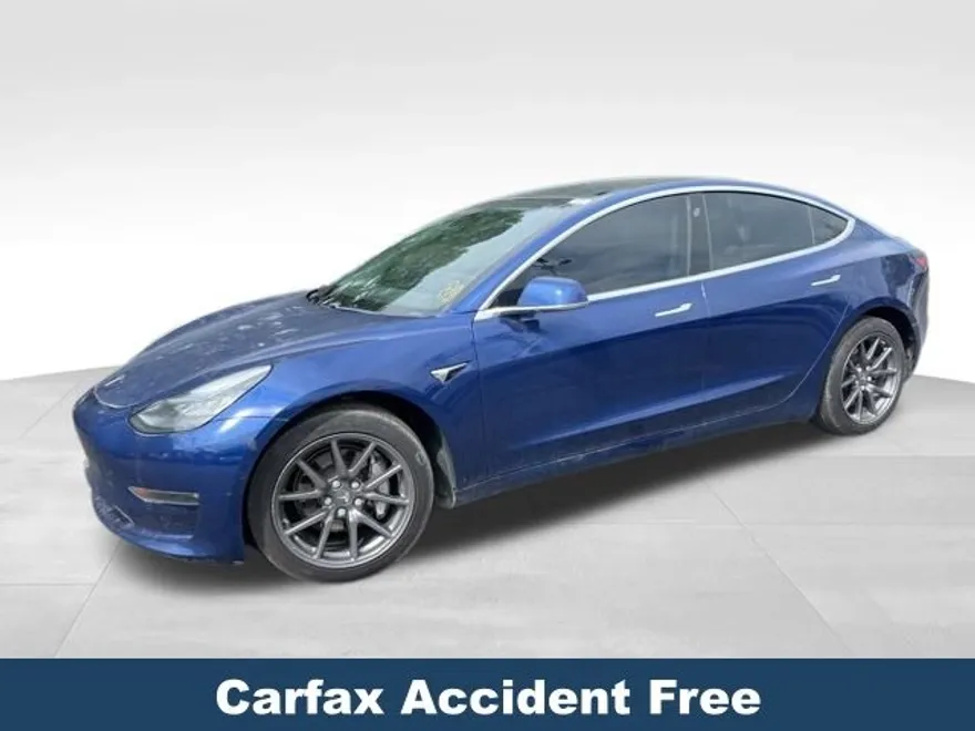 2020 Tesla Model 3 Long Range photo 1