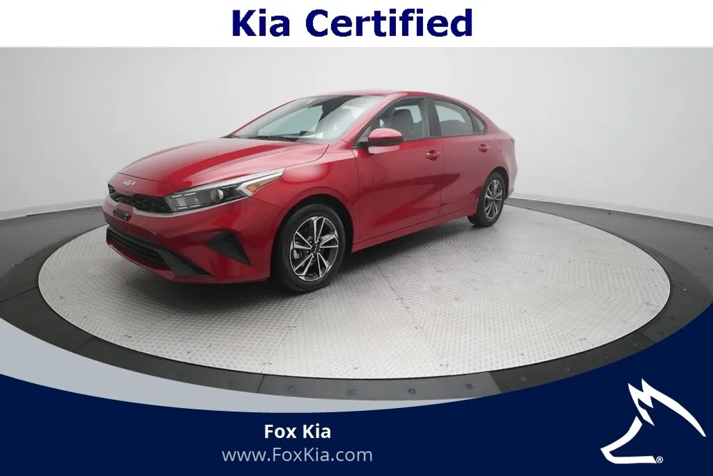 2023 Kia Forte LXS photo 1