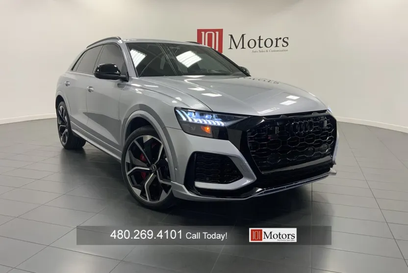 2022 Audi RS Q8 photo 1
