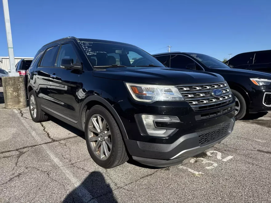 2016 Ford Explorer Limited photo 1