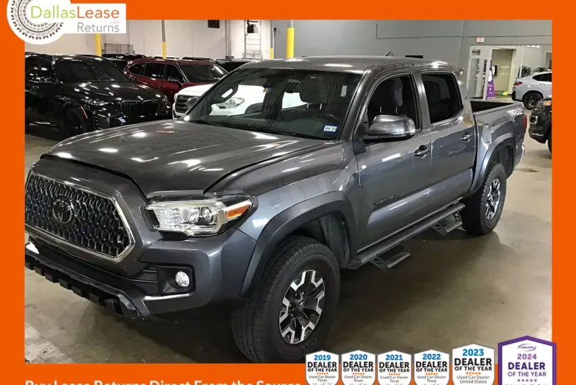 2018 Toyota Tacoma TRD photo 1