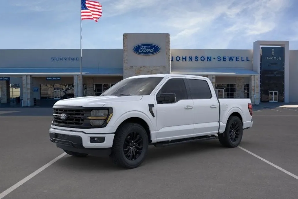 2025 Ford F-150 XLT photo 1