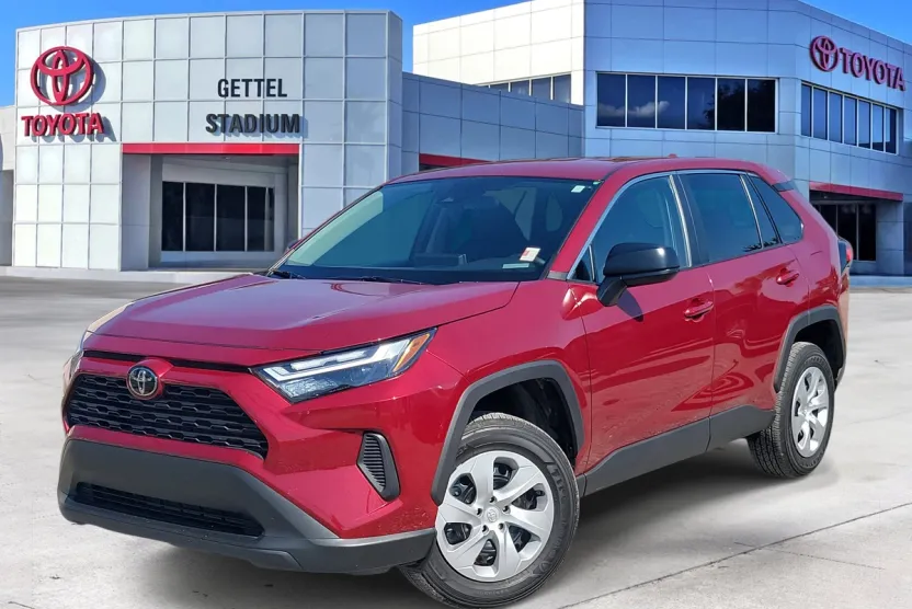 2025 Toyota RAV4 LE photo 1