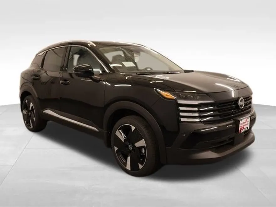 2025 Nissan Kicks SR photo 1