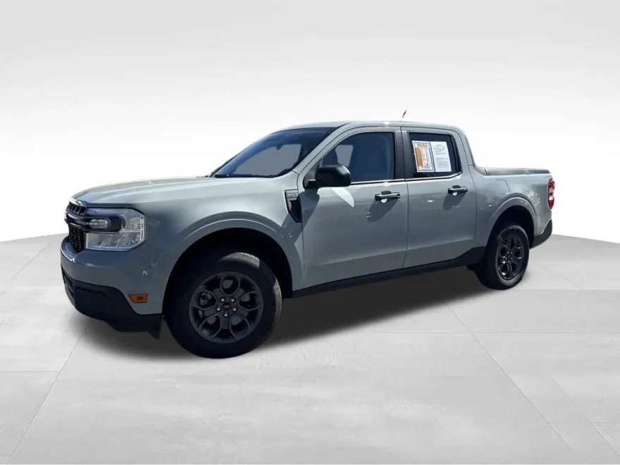 2024 Ford Maverick XLT photo 1