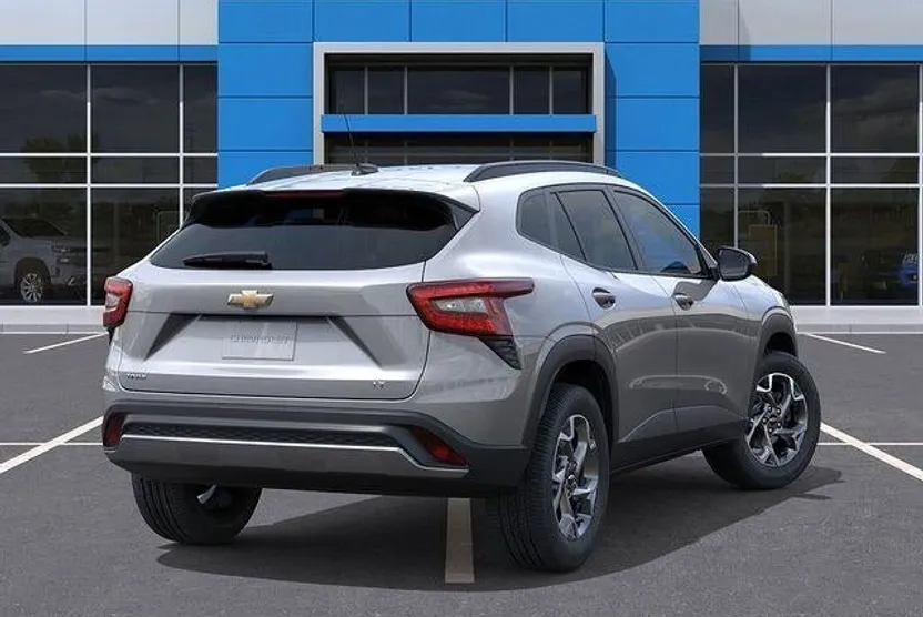2026 Chevrolet Trax LT photo 1