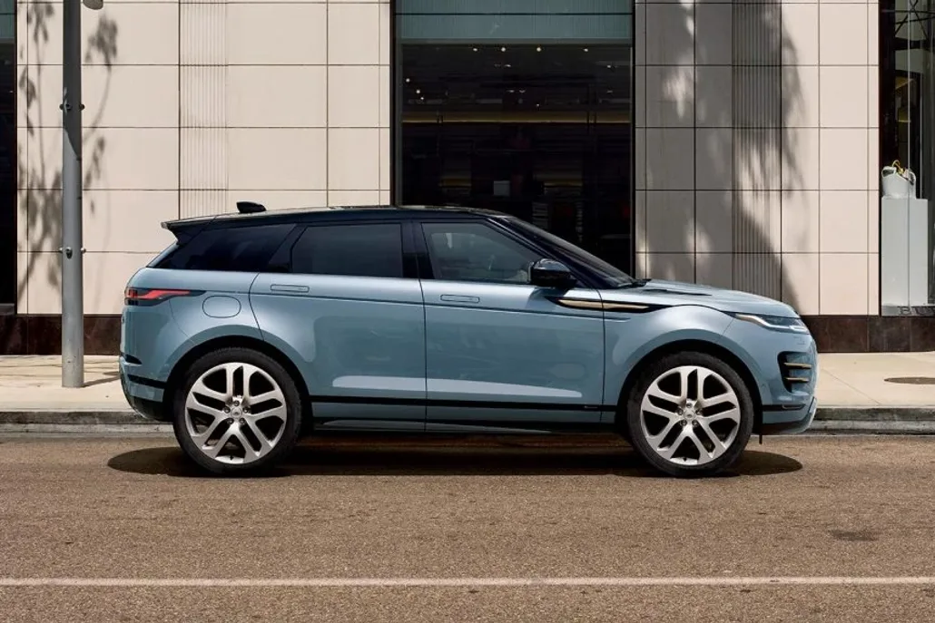 2025 Ford Escape ST-Line photo 1