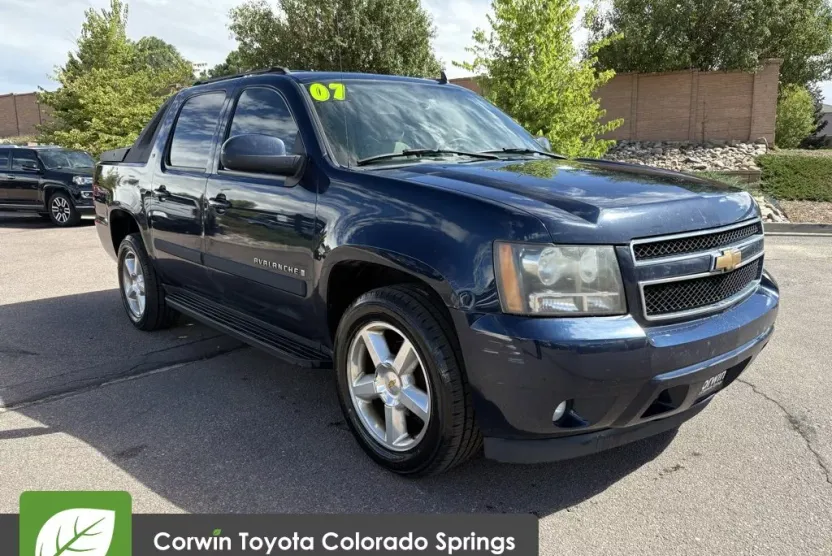 2007 Chevrolet Avalanche LT photo 1