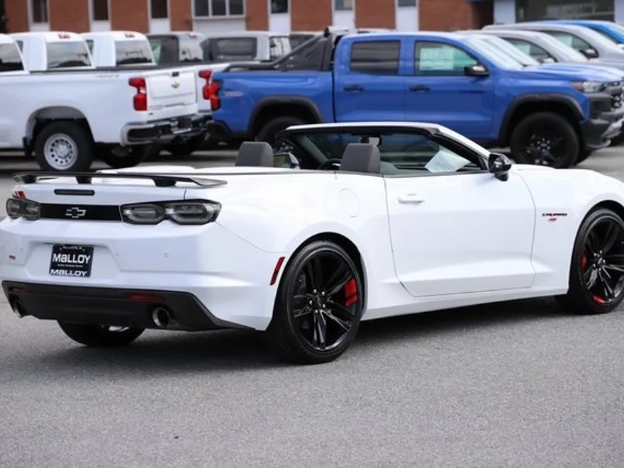2023 Chevrolet Camaro 3LT photo 1
