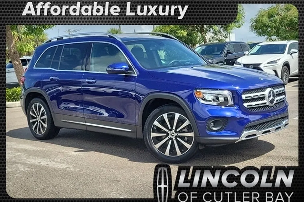 2023 Mercedes Benz GLB 250 photo 1