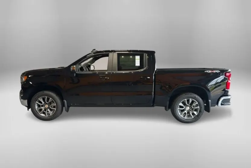 2026 Chevrolet Silverado 1500 LT photo 1