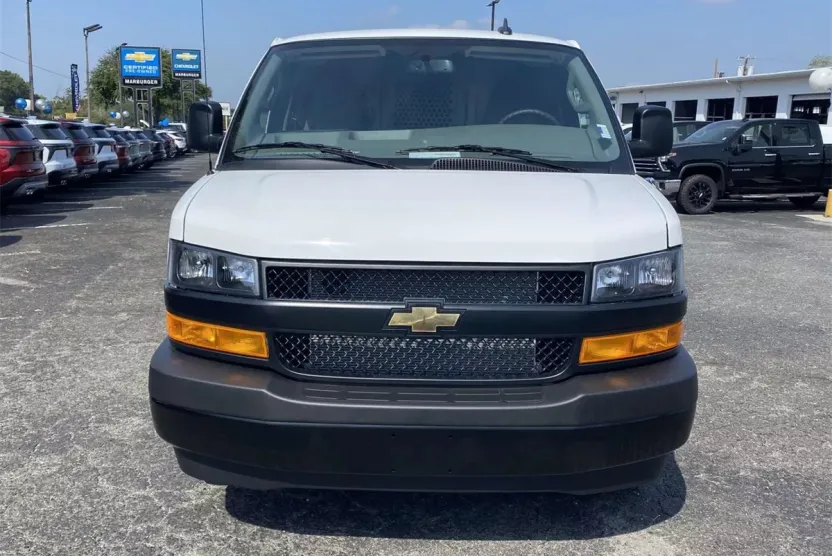 2025 Chevrolet Express Cargo 2500 Van photo 1