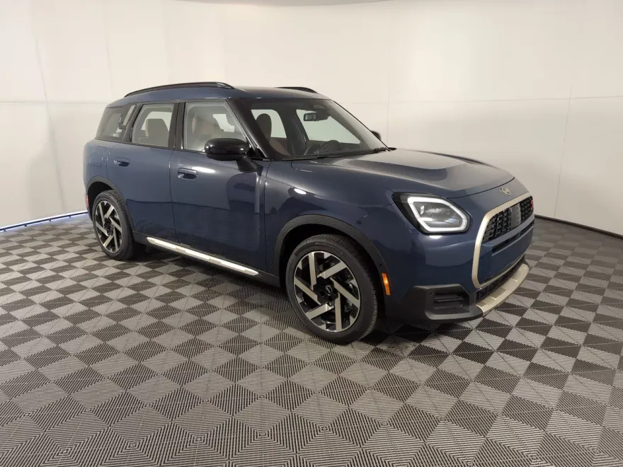 2025 Mini Countryman S ALL4 photo 1