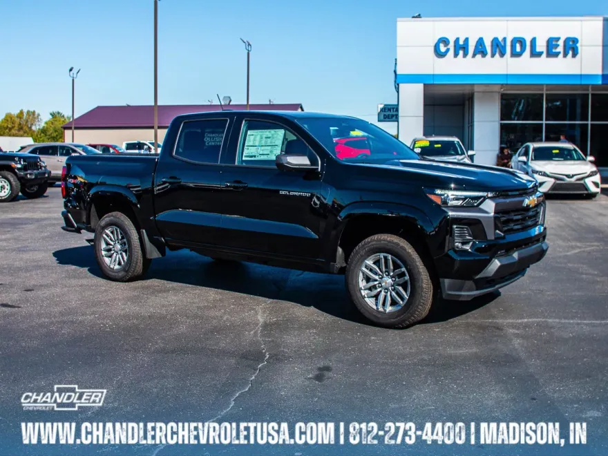 2026 Chevrolet Colorado LT photo 1
