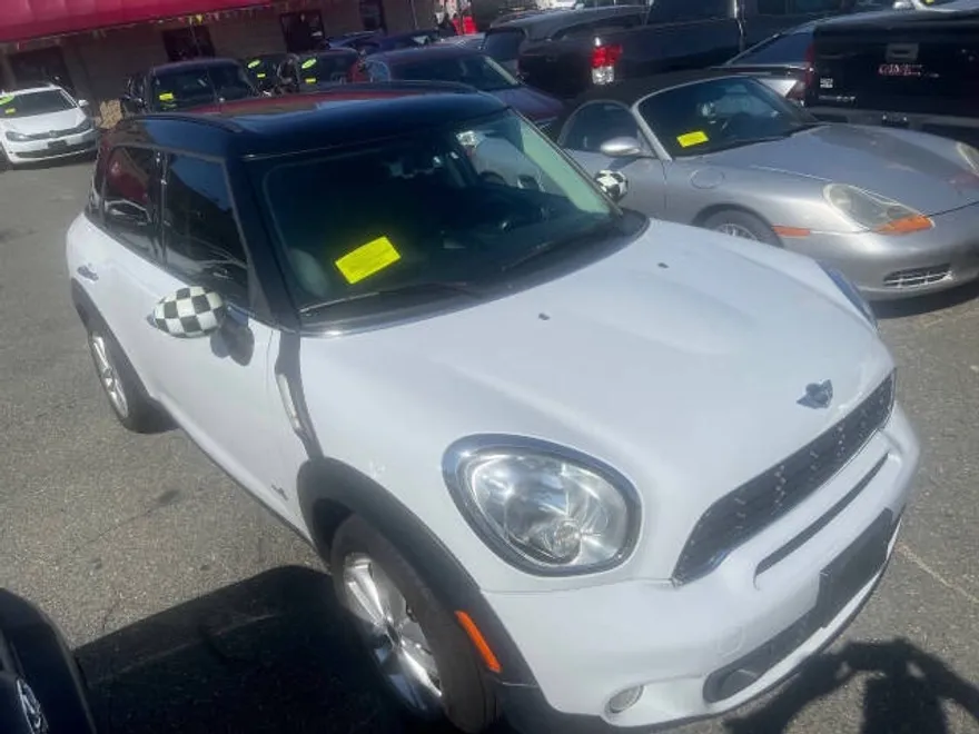 2014 Mini Countryman S ALL4 photo 1
