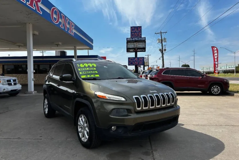 2014 Jeep Cherokee Latitude photo 1