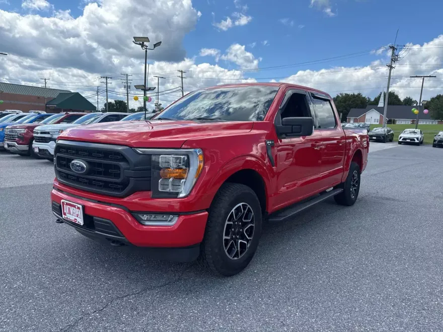 2021 Ford F-150 XLT photo 1