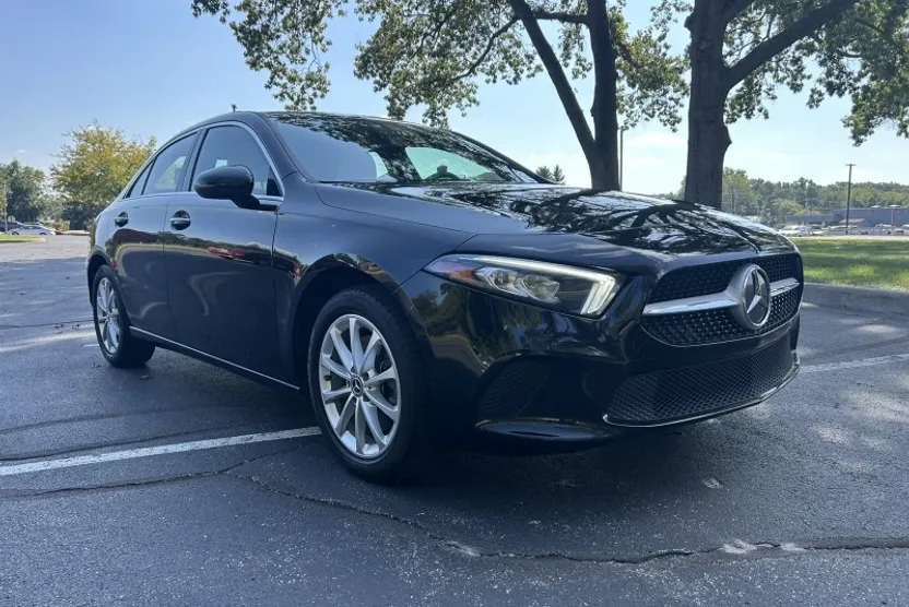 2019 Mercedes Benz A 220 4MATIC photo 1