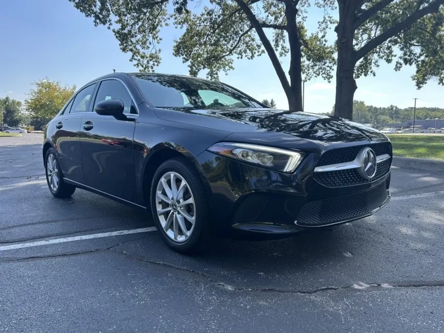 2019 Mercedes Benz A 220 4MATIC photo 1